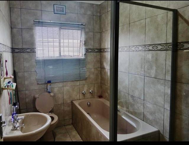 3 BEDROOM FREESTANDING FOR SALE IN NORTHDALE